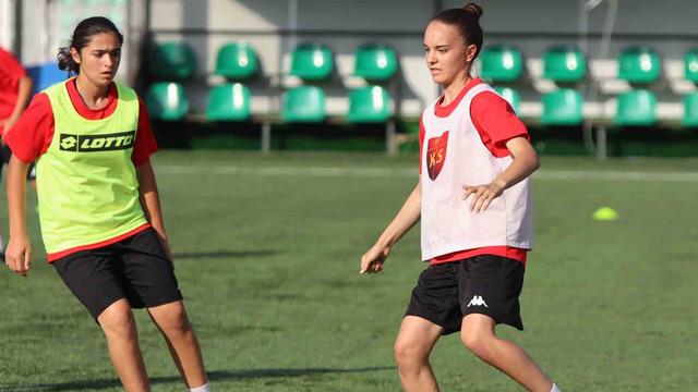 Kayseri Kadın Futbol Kulübü, Süper Lig’e Hazırlıklarını Şiddetle Sürdürüyor
