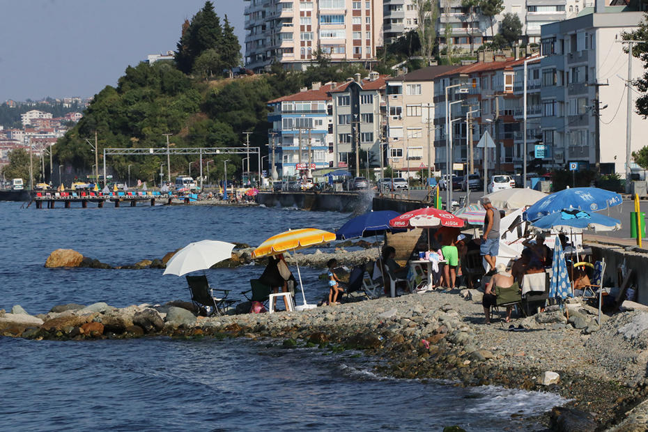 Çınarcık'ta Denize Giriş Yasaklandı: Su Kalitesi Endişeleri Artıyor