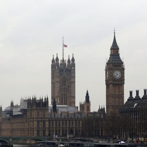 Çin'in Londra Büyükelçisi casusluk iddiaları nedeniyle İngiltere Dışişleri Bakanlığı'na çağrıldı