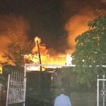 Karabük'te yangın: 2 katlı ev kullanılamaz hale geldi