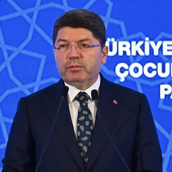Adalet Bakanı Tunç, Yargıtay Başkanlığına seçilen Kerkez'i tebrik etti