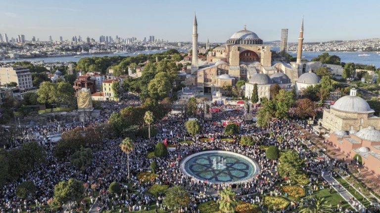 Ayasofya'dan dünyaya barış mesajı – Son Dakika Haberi