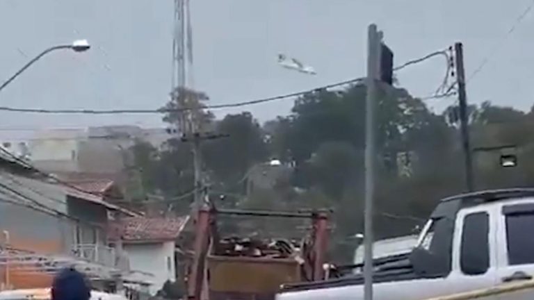 Brezilya'da yolcu uçağı düştü – Son haberler