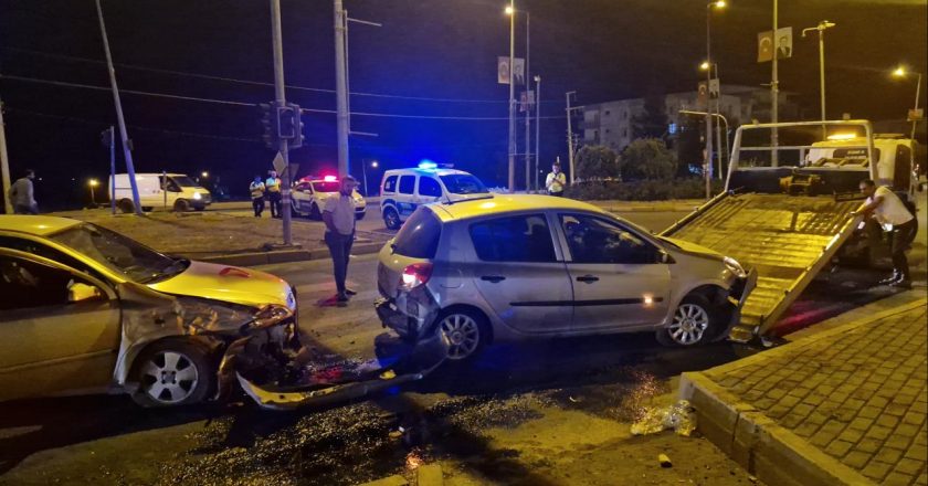 Diyarbakır'da zincirleme kaza: 7 kişi yaralandı