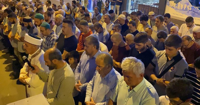 Hamas Siyasi Büro Şefi Haniye'nin Zonguldak ve Bolu'da öldürülmesine tepki