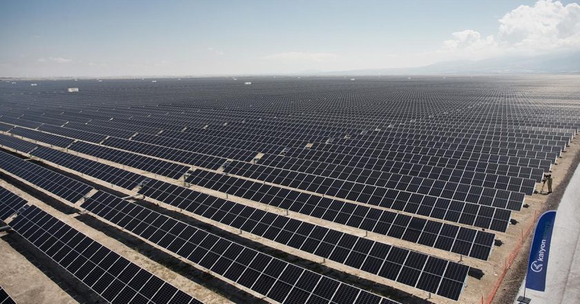 Türkiye'nin toplam kurulu gücünün yüzde 14'ü güneş enerjisinden geliyor