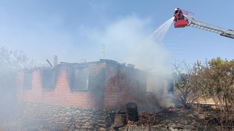 Kastamonu'da çıkan yangında bir ev hasar gördü