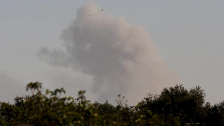 İsrail’in Gazze’de bir evi bombalaması sonucu 9 Filistinli hayatını kaybetti