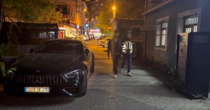 “Valinin yeğeniyim” diyen çakarlı araç sürücüsüne 146 bin lira ceza