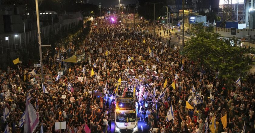 Netanyahu’nun Gazze’nin tamamını işgal etme planına karşı Tel Aviv’de gösteri