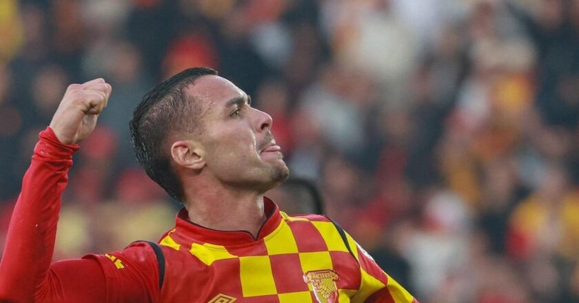Son Dakika Spor Haberi | Göztepe, ayrılığı duyurdu! Suudi Arabistana transfer oldu