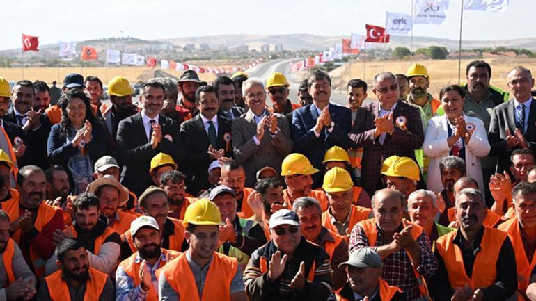 Bakan Uraloğlu: Kaman'ın ulaşım altyapısını güçlendirdik