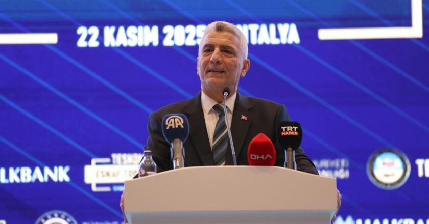 Ticaret Bakanı Ömer Bolat: “Esnafa verilen krediler 148 milyar liraya çıktı”