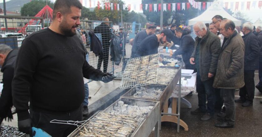 7 ton tükendi, kuyruklar oluştu! Vatandaşlar hücum etti.