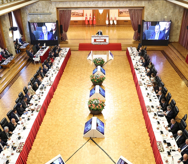 İmralı’daki ziyaretin ardından komisyon toplantısı gerçekleşiyor