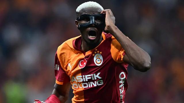 Galatasaray’da Osimhen çıldırdı! Fenerbahçe’ye olay sözler