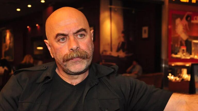 Ünlü yönetmen Ezel Akay böyle tepki gösterdi: “Mahkeme sonunda her şeyi öğreneceksiniz”
