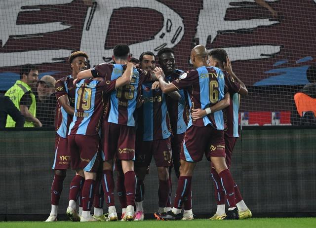 Trabzonspor’un Süper Lig’de ilk 6 haftada attığı tüm goller! ⚽️